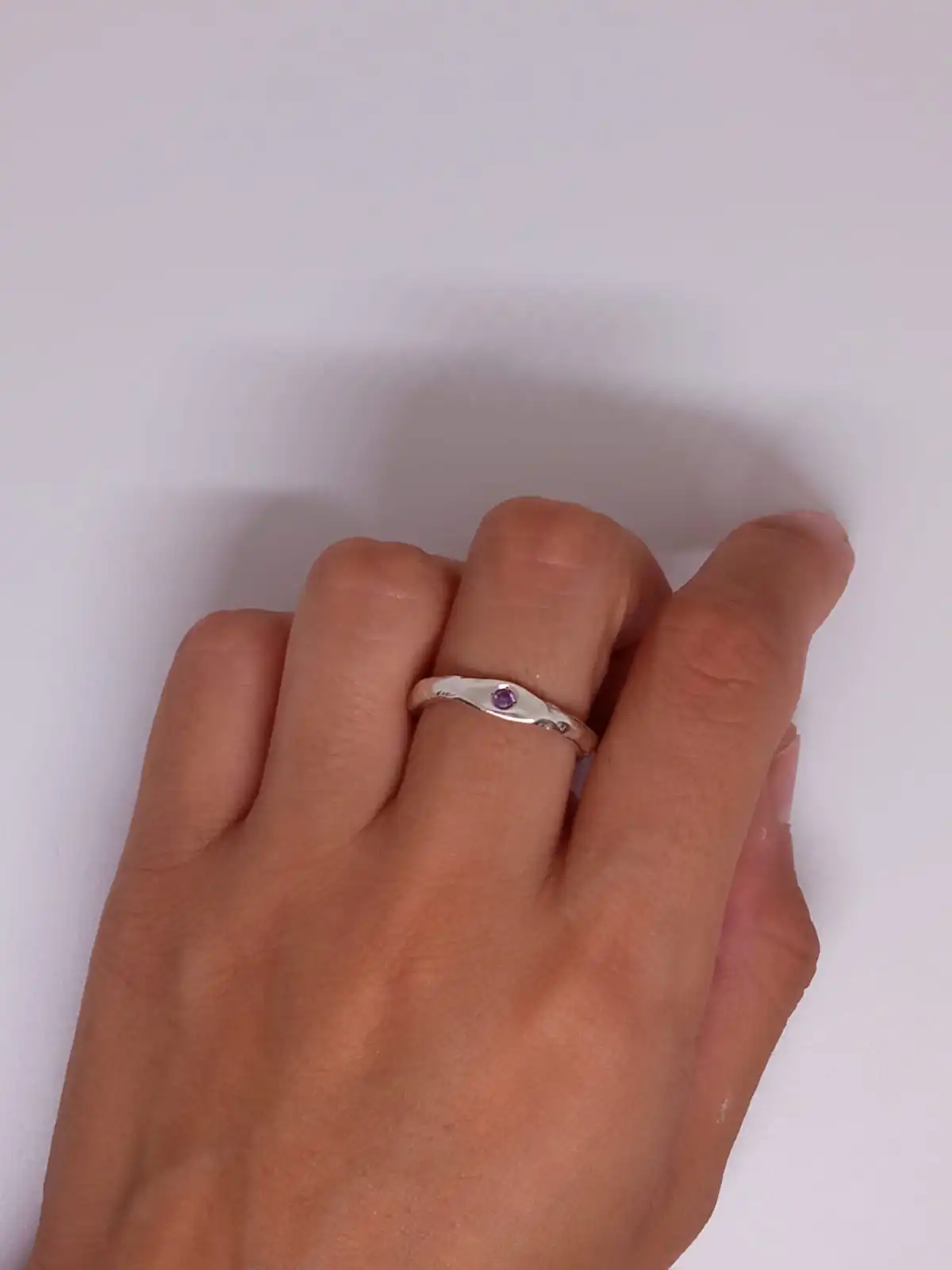 Anillo circonita lila
