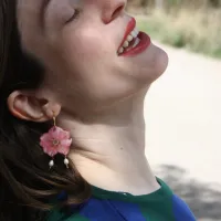 Pendientes de flor hechos a mano